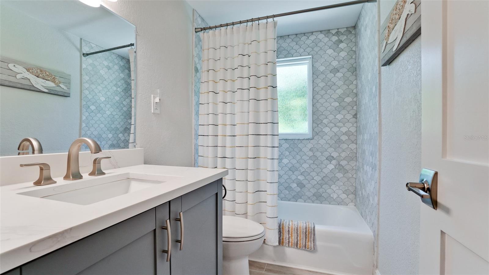 Listing photo id 30 for 504 69th Street