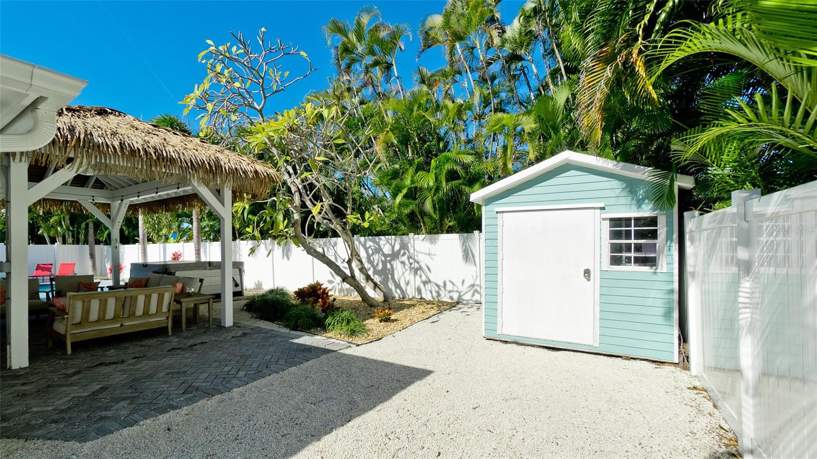 Listing photo id 47 for 504 69th Street