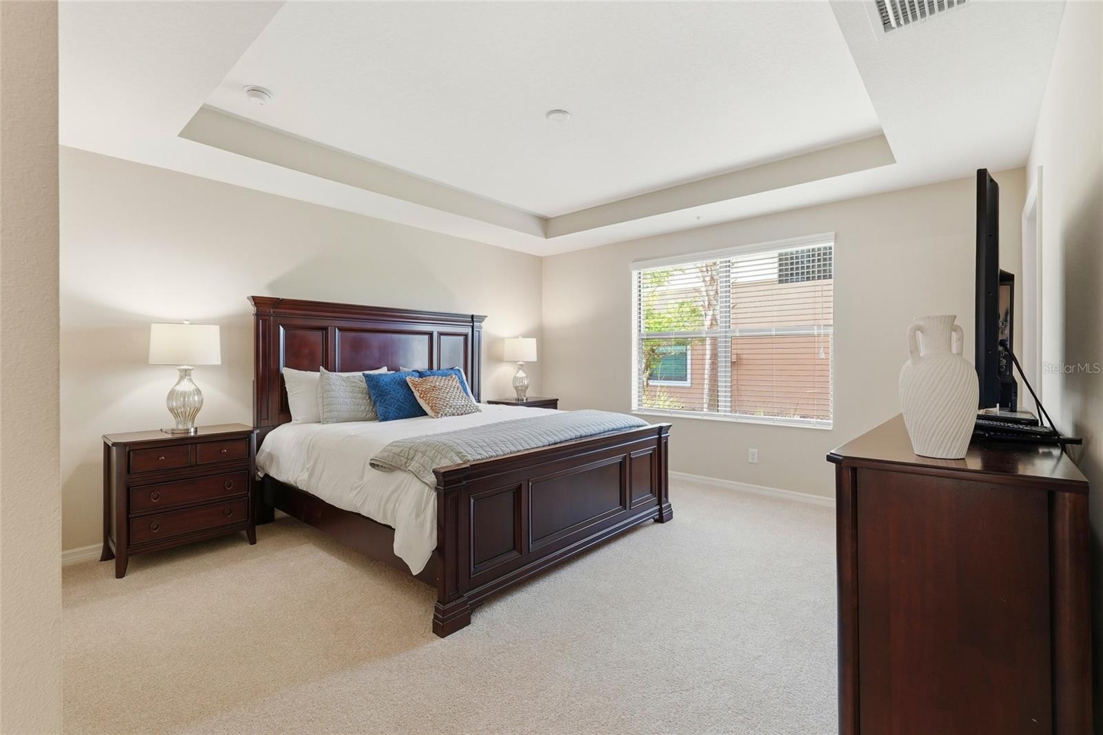 Image 11 of 35 For 7321 Skybird Road 397