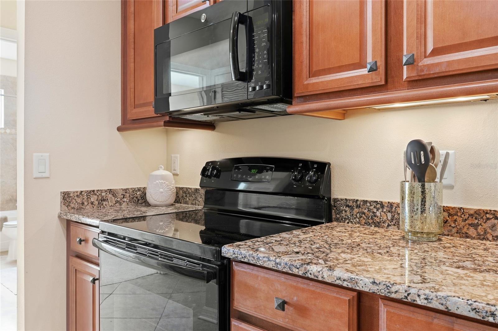 Image 8 of 35 For 7321 Skybird Road 397