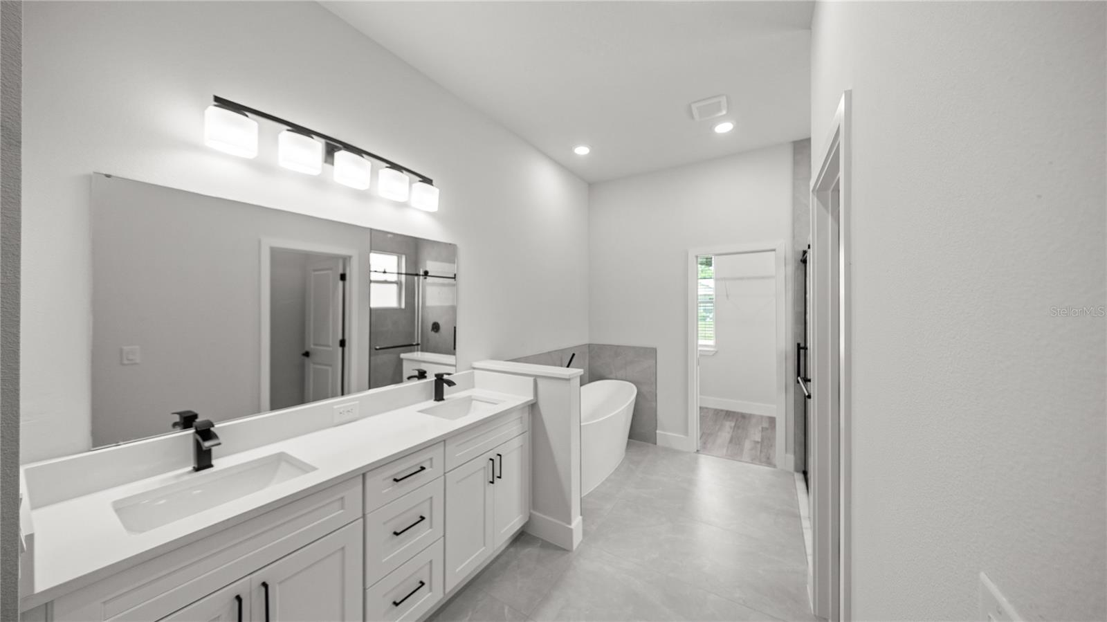 Image 27 of 41 For 4108 Heaton Terrace