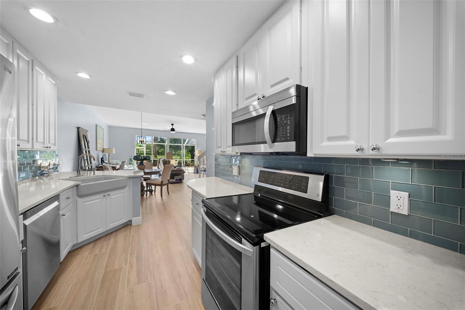 Image 11 of 71 For 7668 Bergamo Avenue