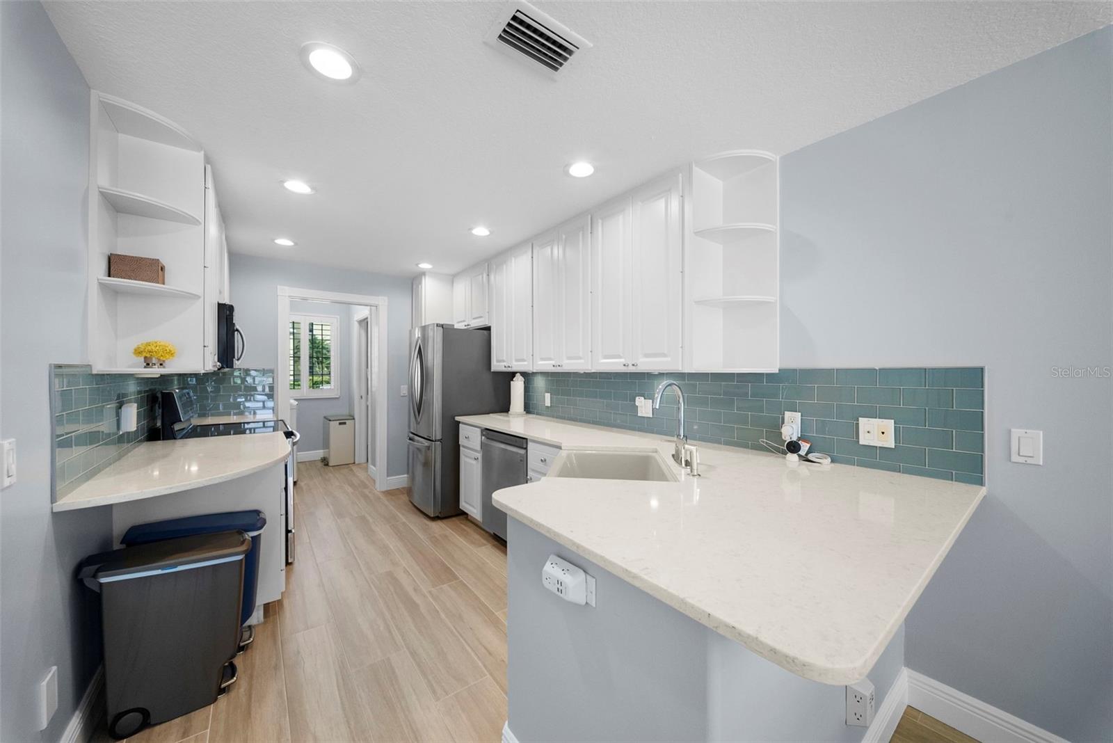 Image 8 of 71 For 7668 Bergamo Avenue