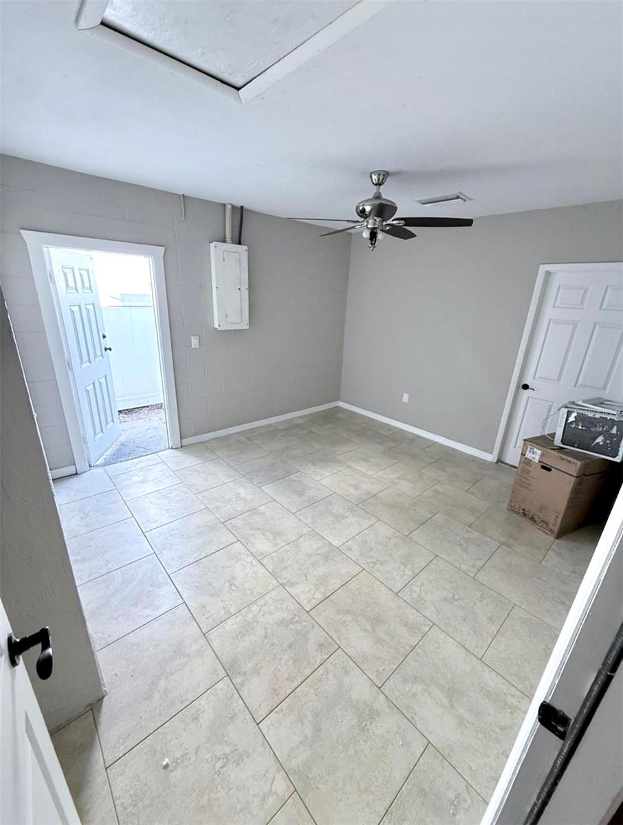 Image 12 of 20 For 2423 23rd Street