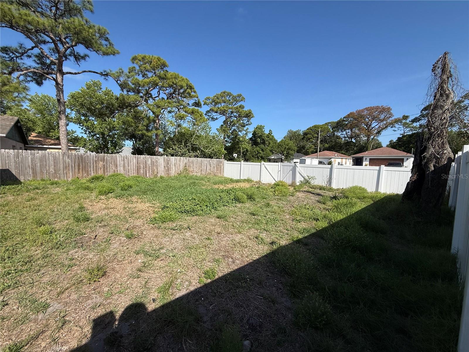 Image 20 of 20 For 2423 23rd Street