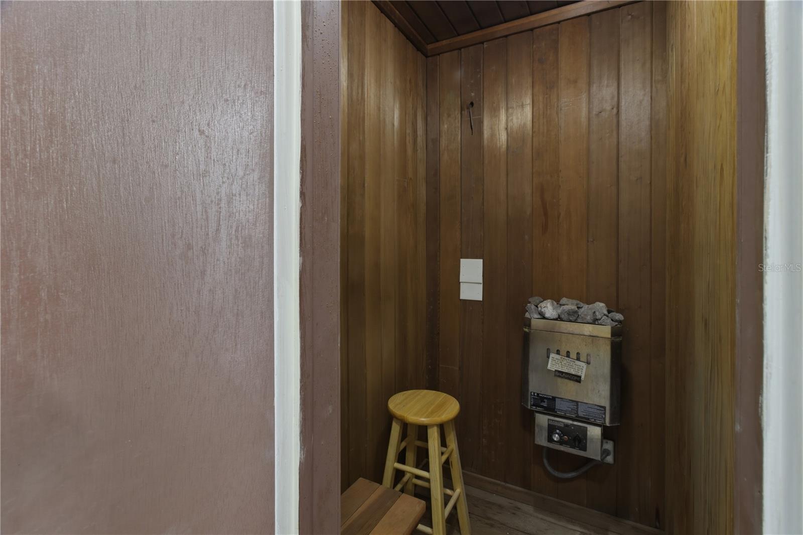 Image 29 of 39 For 2060 Marilyn Street 127