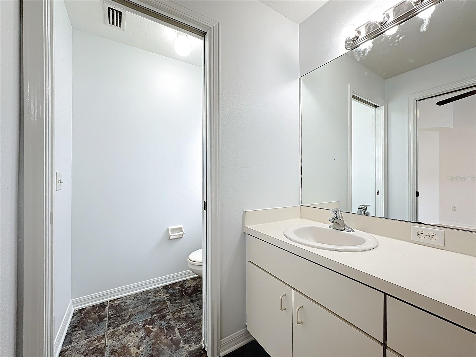 Image 23 of 25 For 4011 Day Bridge Place