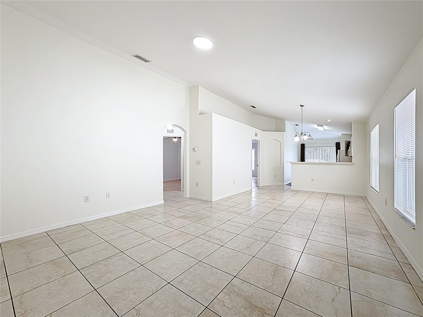 Image 5 of 25 For 4011 Day Bridge Place