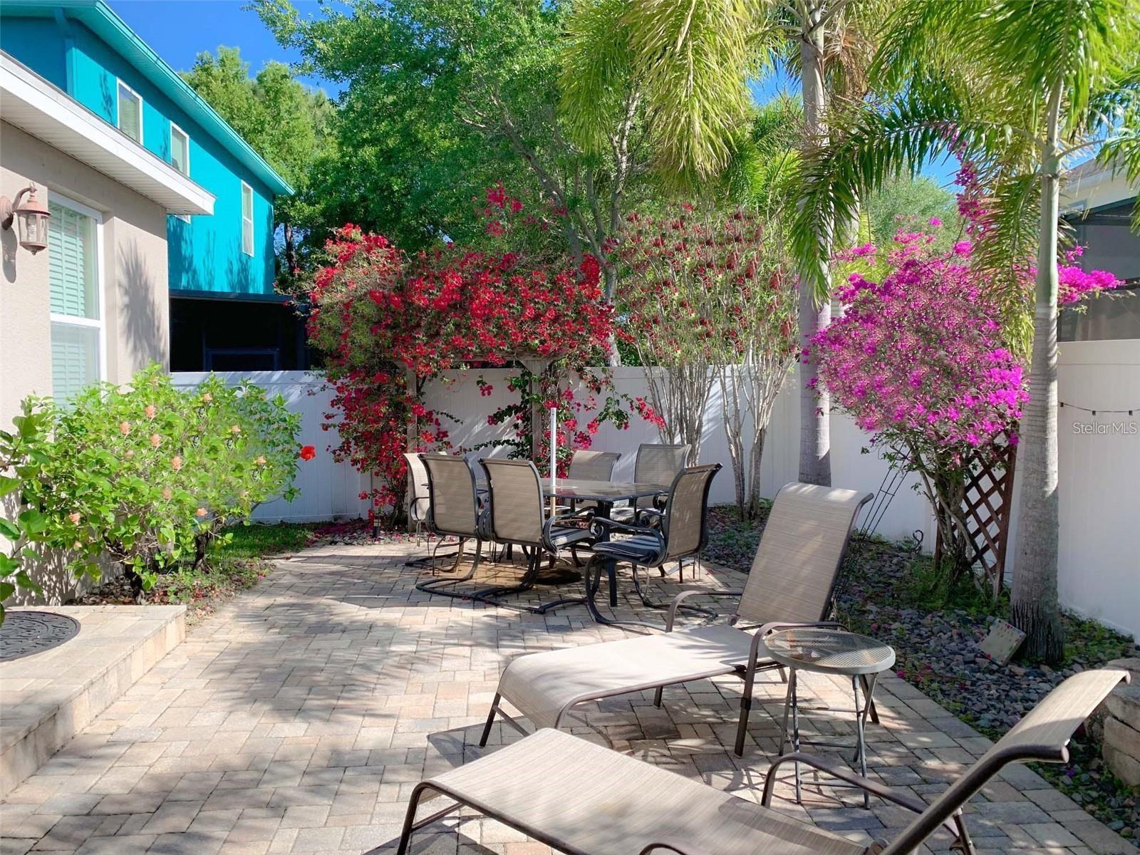 Image 3 of 15 For 7704 Desoto Street