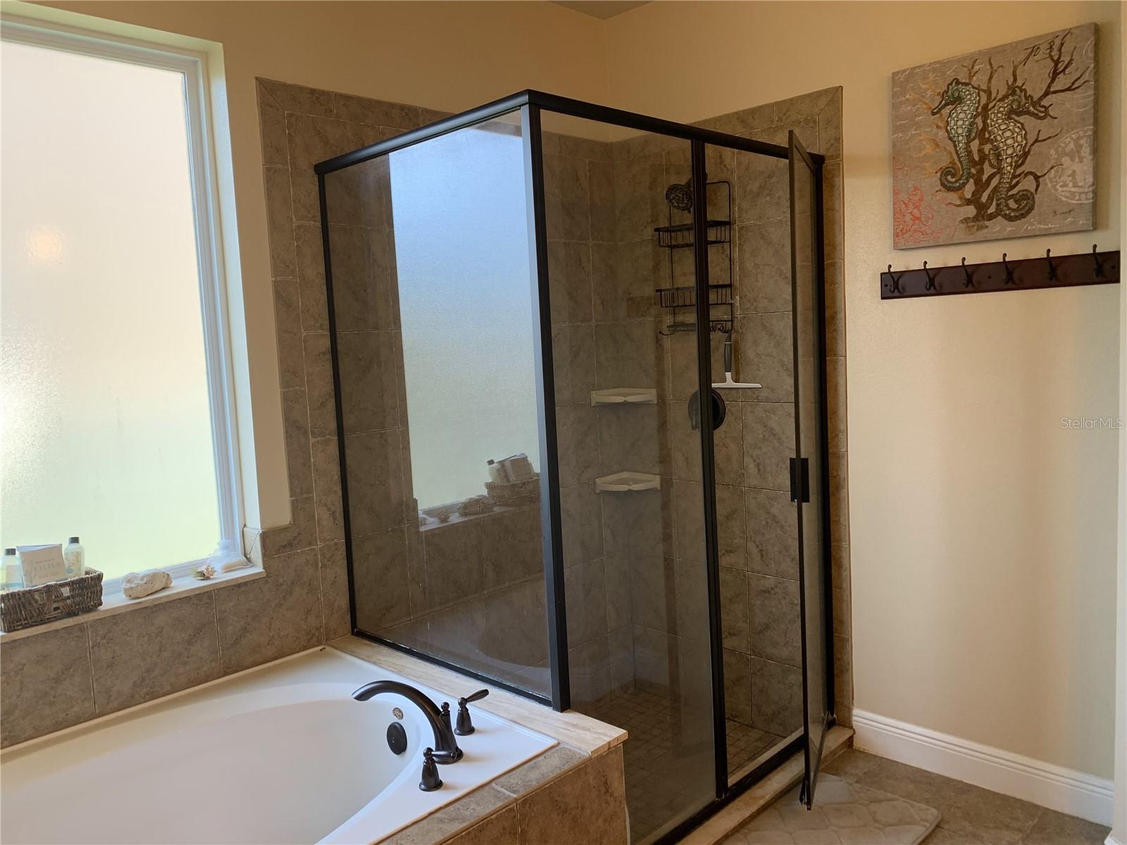 Image 8 of 15 For 7704 Desoto Street