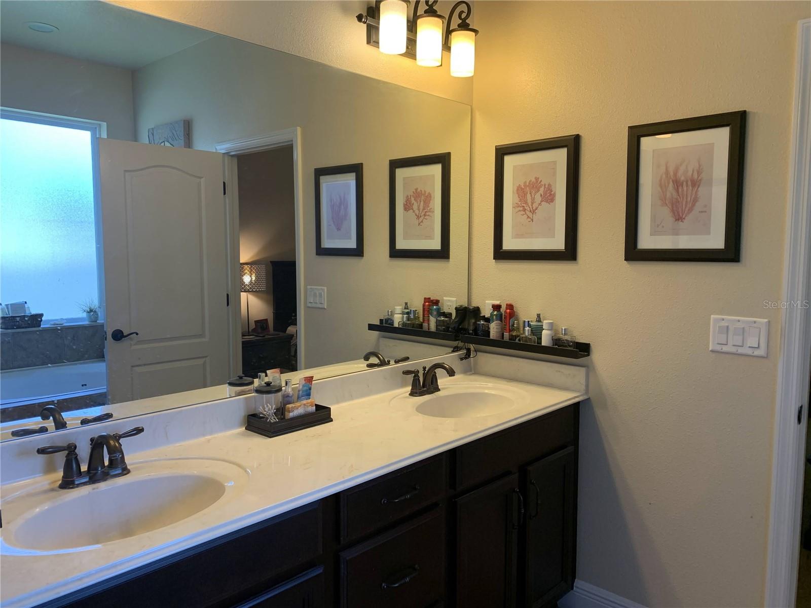 Image 9 of 15 For 7704 Desoto Street