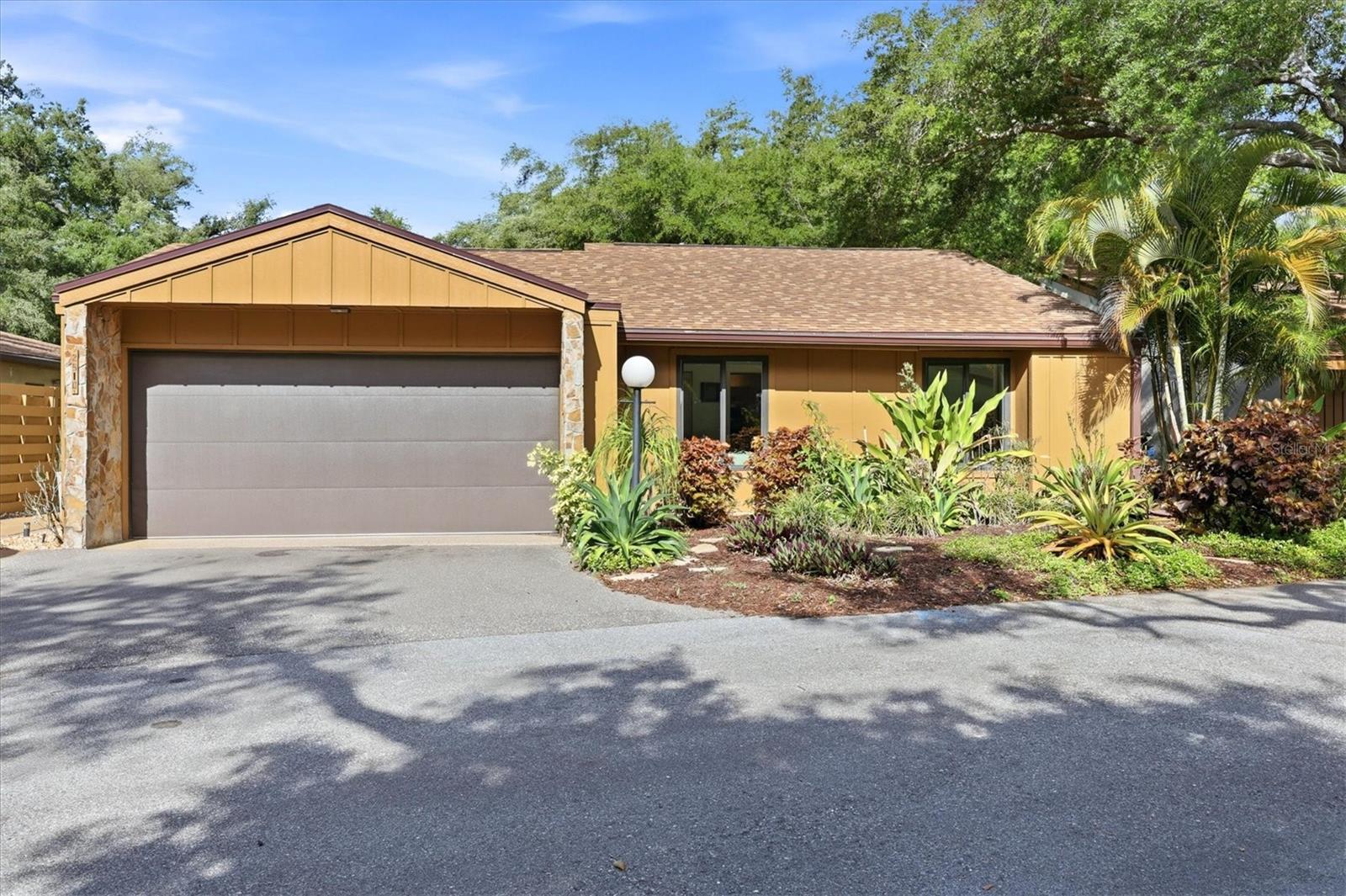 Image 10 of 55 For 2510 Nightingale Lane 54