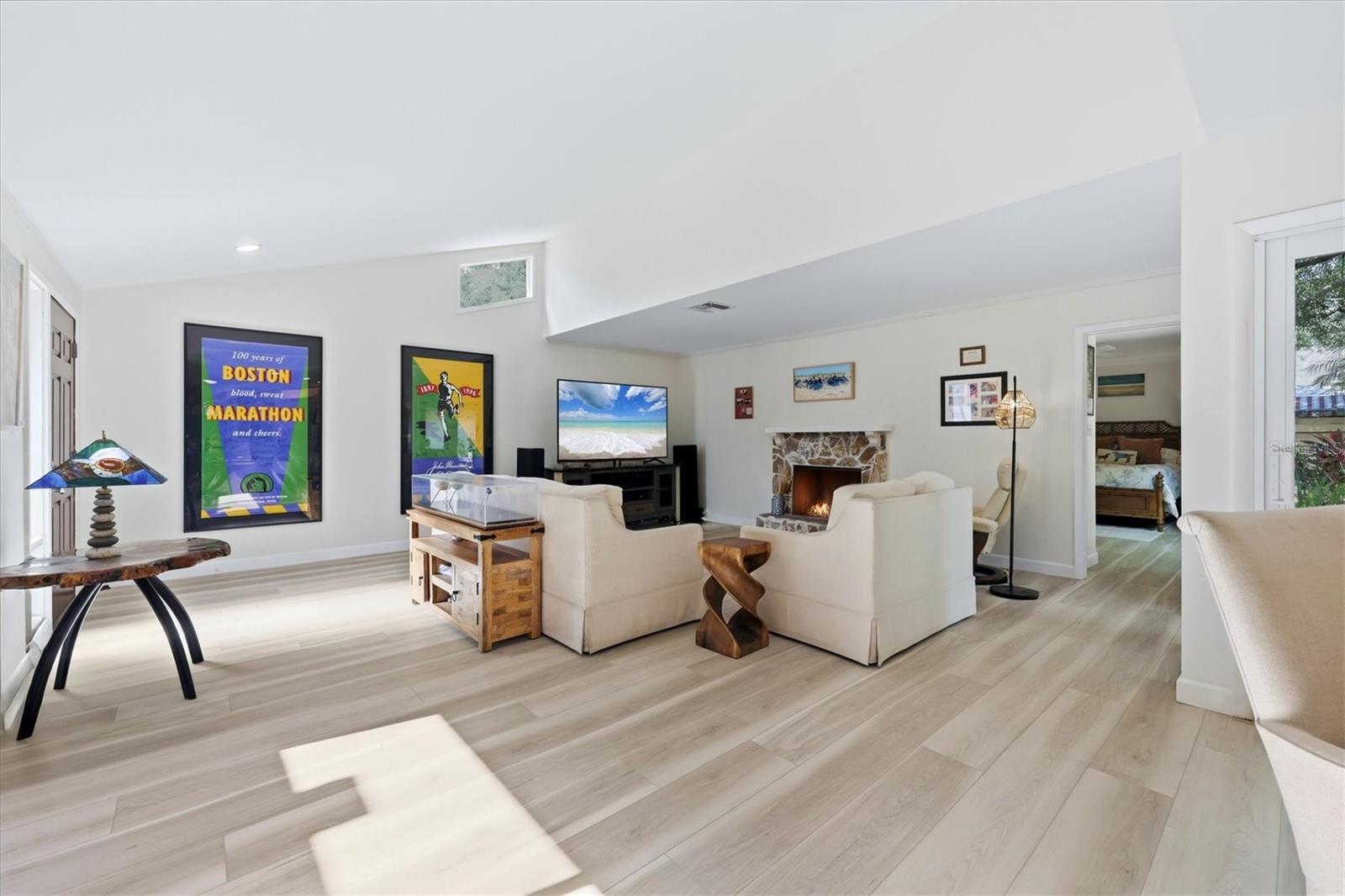 Image 14 of 55 For 2510 Nightingale Lane 54