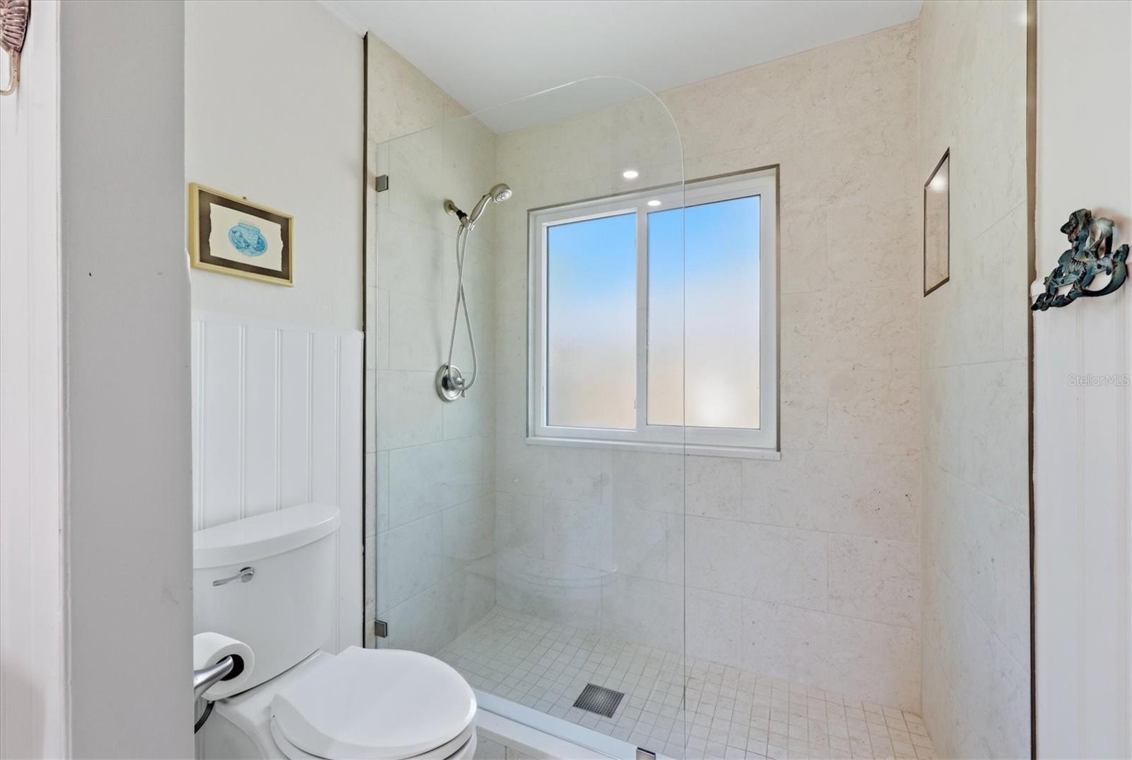 Image 34 of 55 For 2510 Nightingale Lane 54