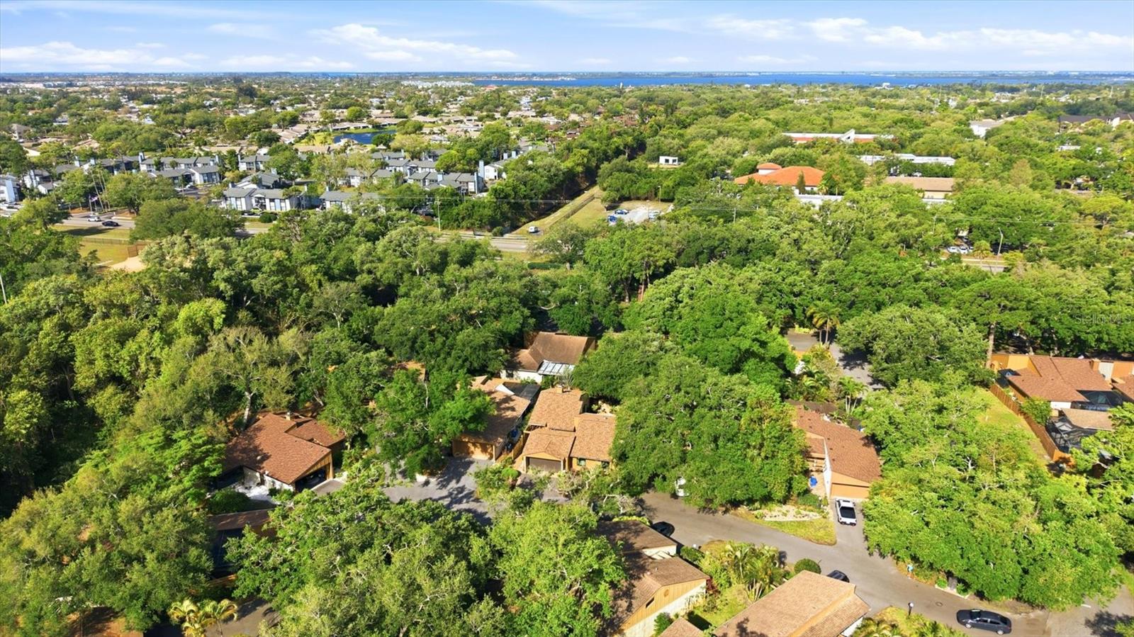 Image 4 of 55 For 2510 Nightingale Lane 54