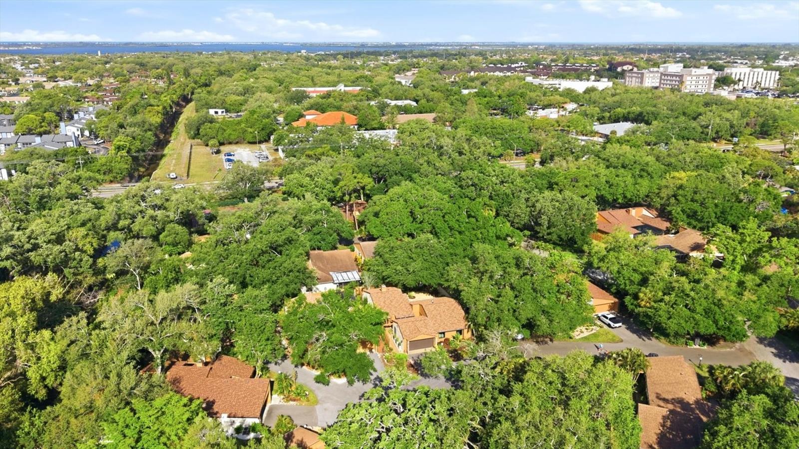 Image 6 of 55 For 2510 Nightingale Lane 54