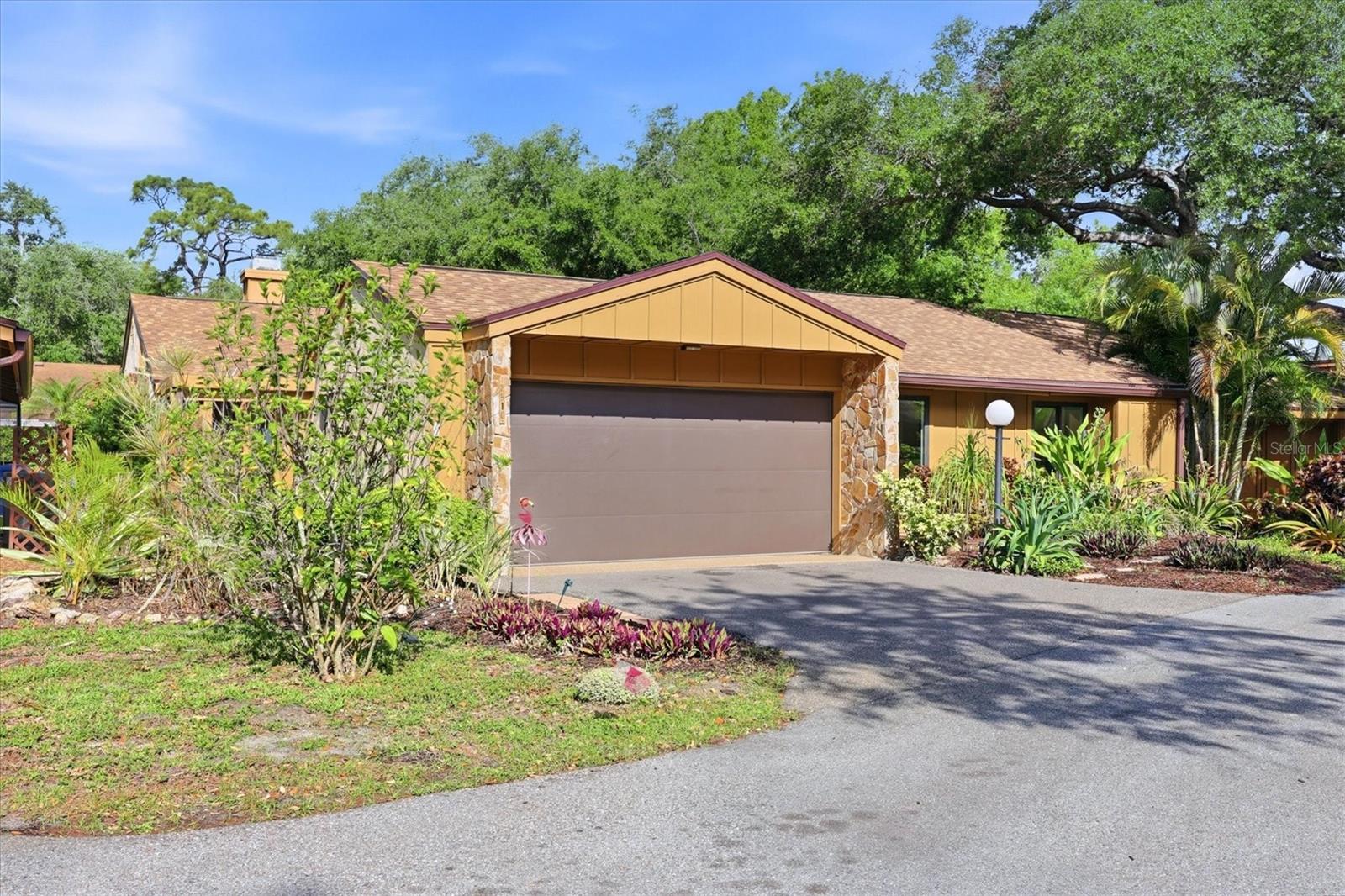 Image 8 of 55 For 2510 Nightingale Lane 54