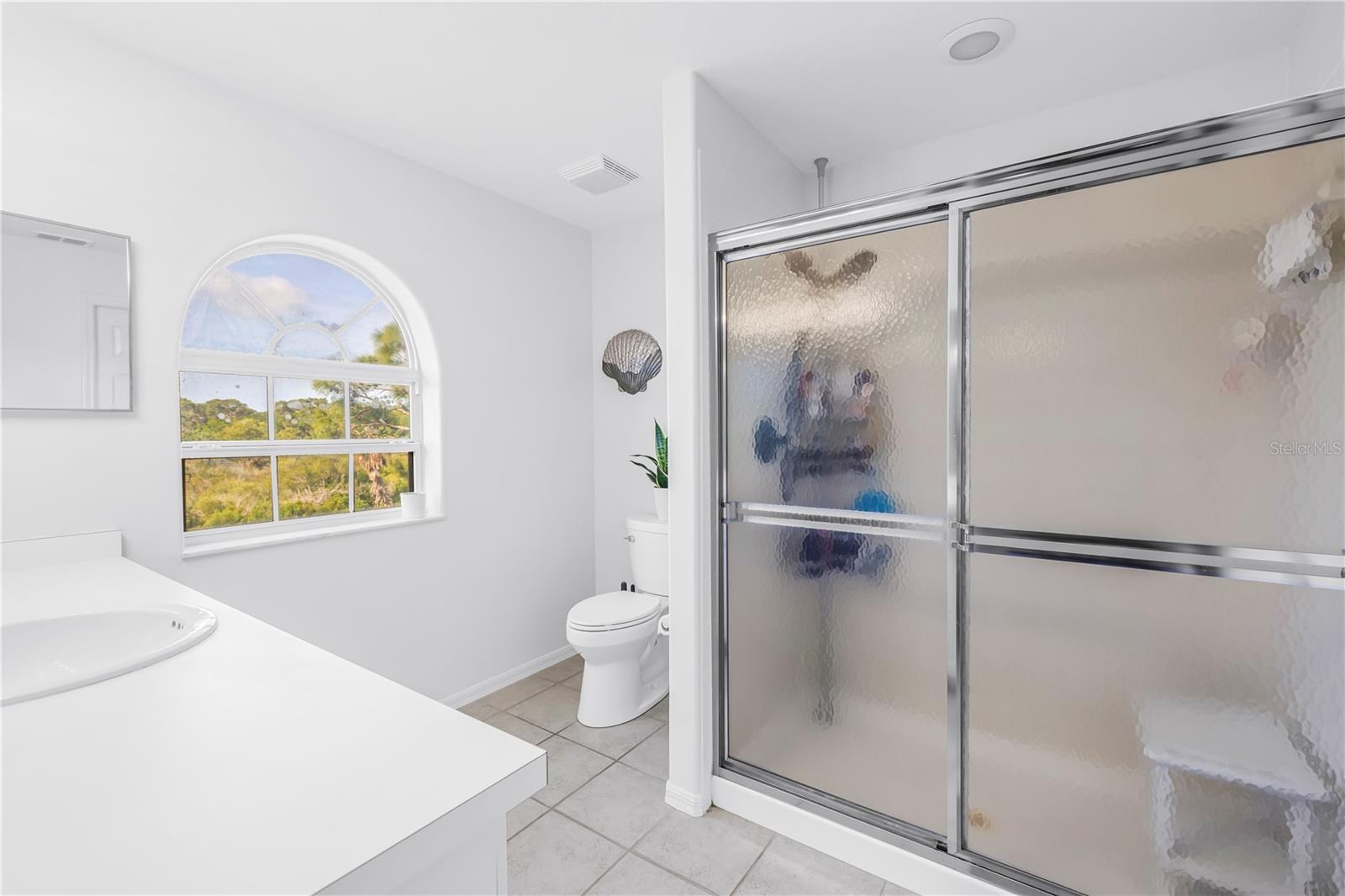 Image 28 of 33 For 8350 Wingate Drive 925