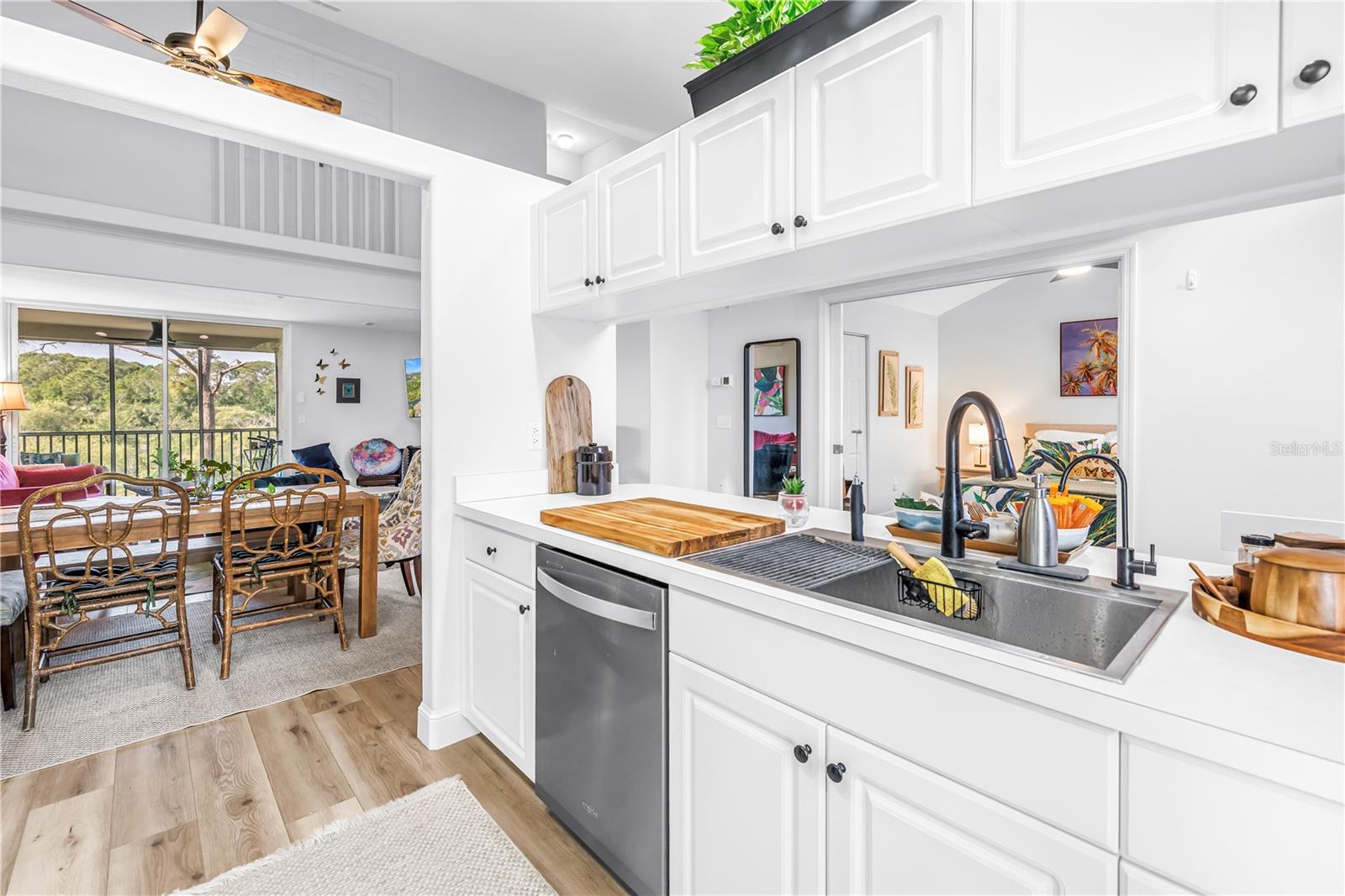 Image 6 of 33 For 8350 Wingate Drive 925