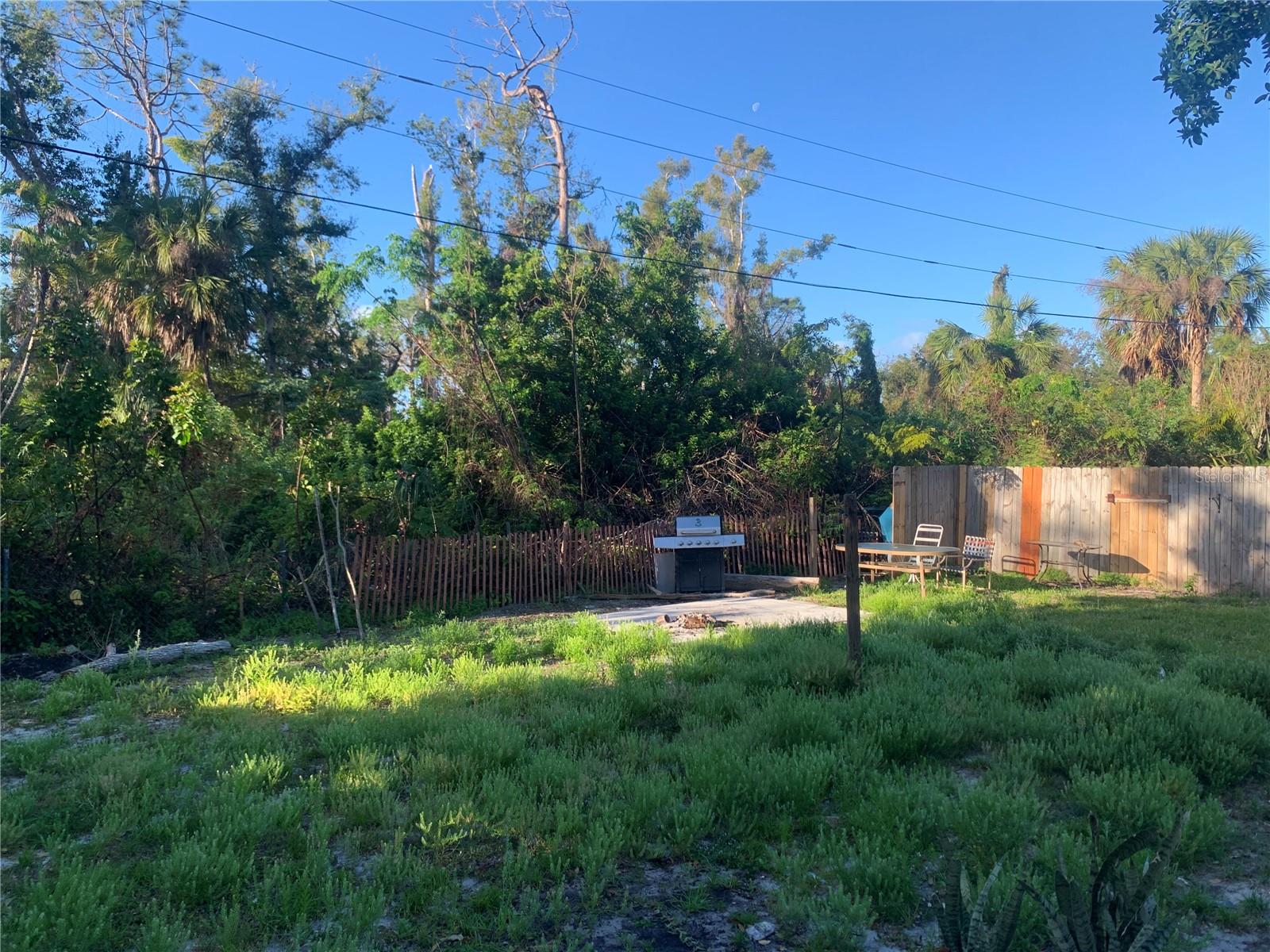 Image 9 of 13 For 365 Scott Street