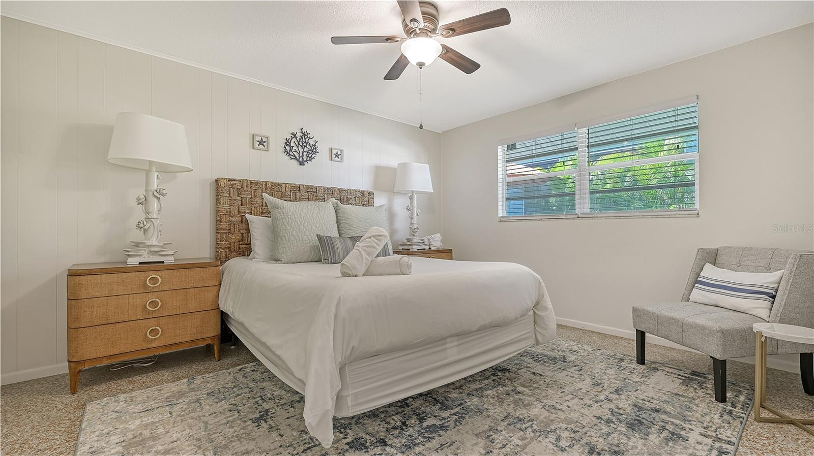 Image 24 of 83 For 107 Pine Avenue