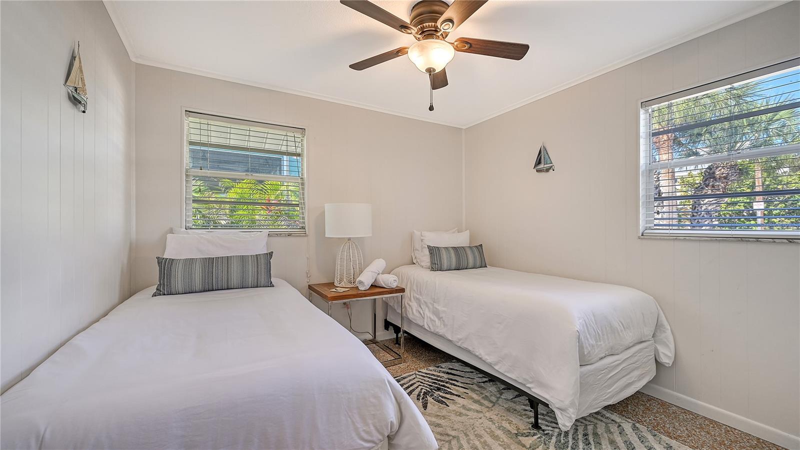 Image 26 of 83 For 107 Pine Avenue