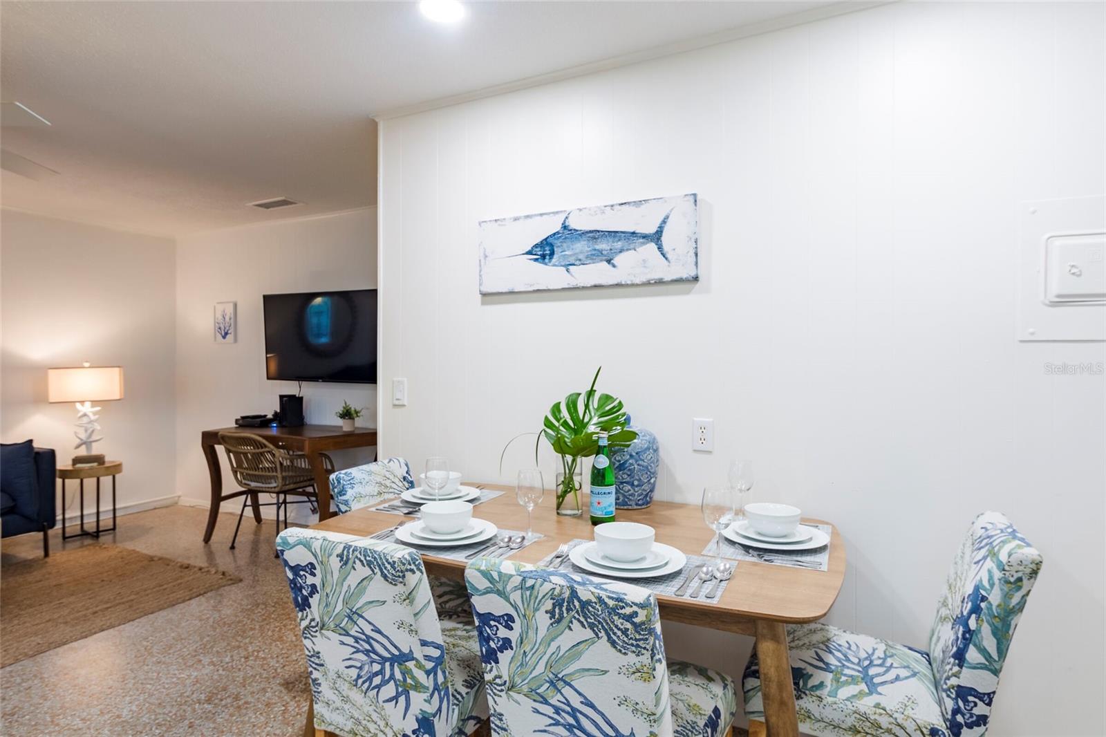 Image 37 of 83 For 107 Pine Avenue