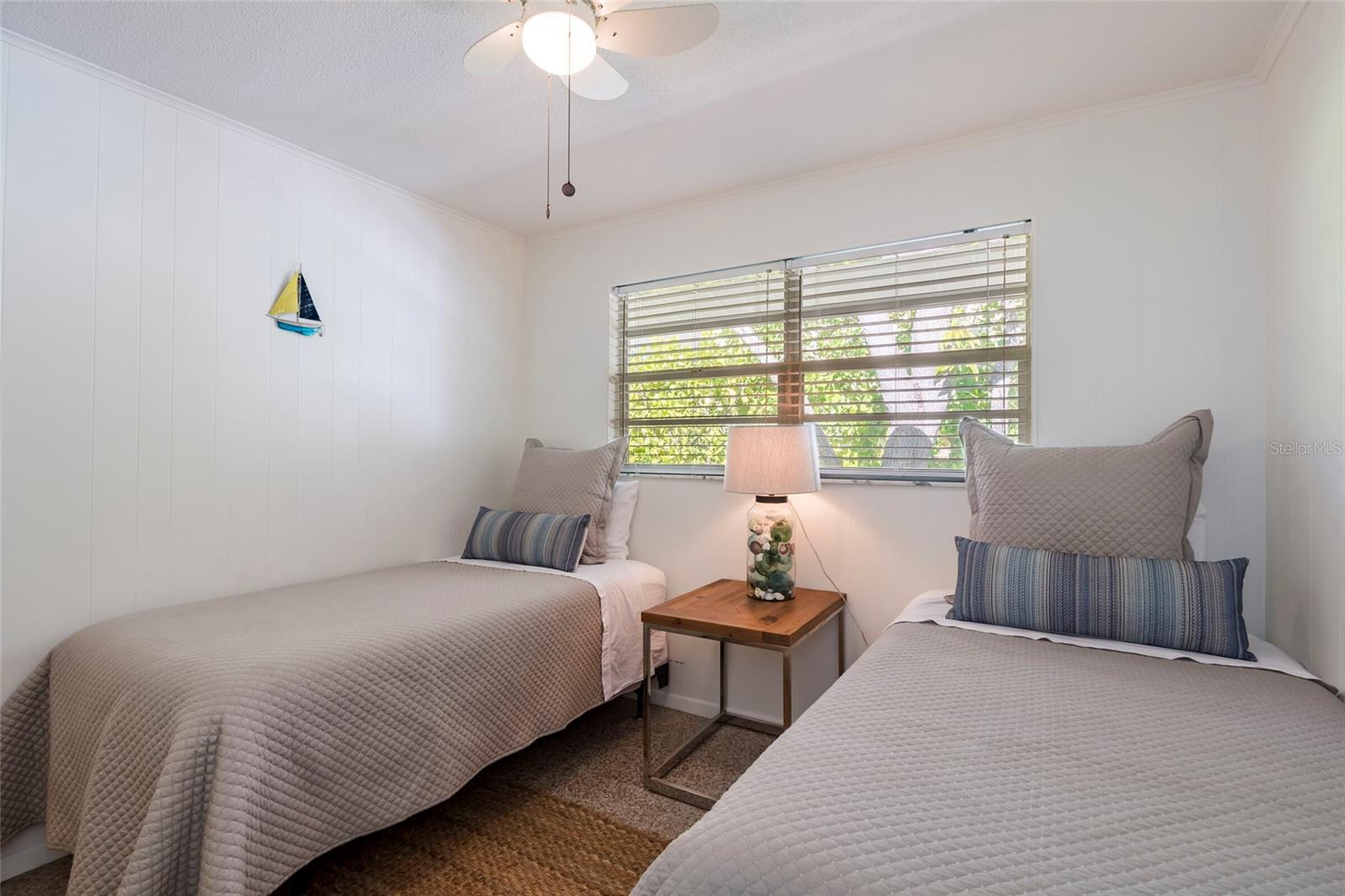 Image 41 of 83 For 107 Pine Avenue