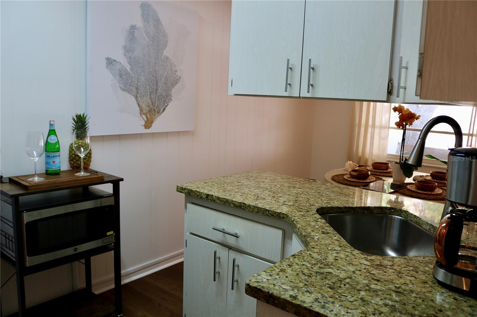 Image 46 of 83 For 107 Pine Avenue