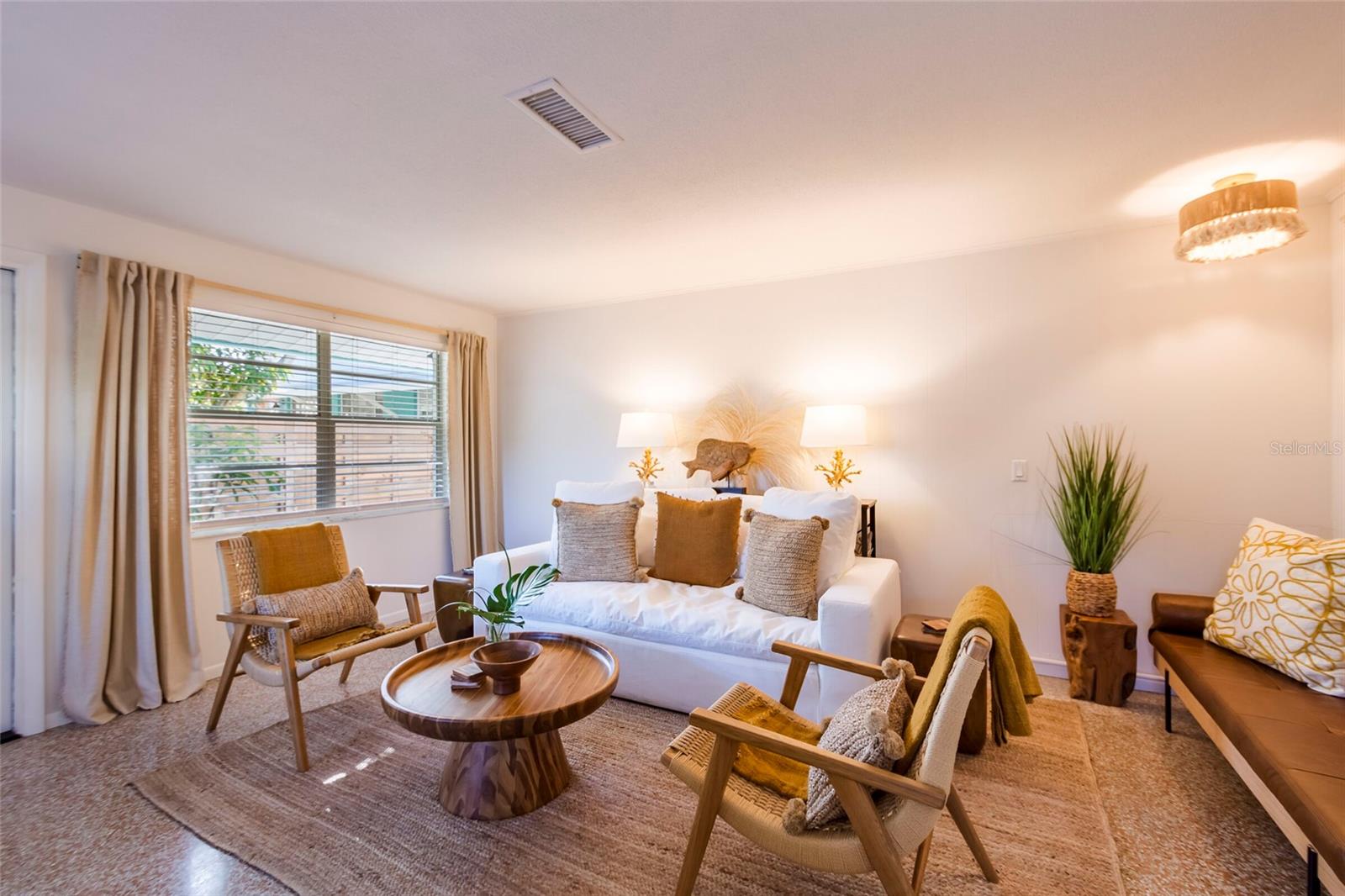 Image 54 of 83 For 107 Pine Avenue