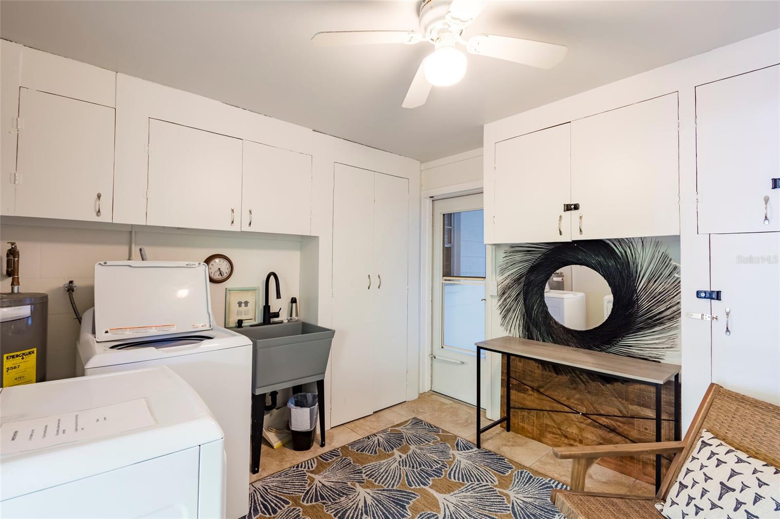 Image 68 of 83 For 107 Pine Avenue