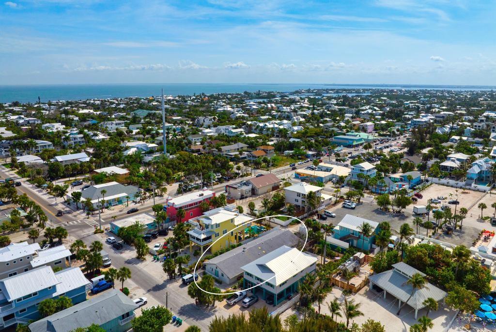 Image 73 of 83 For 107 Pine Avenue