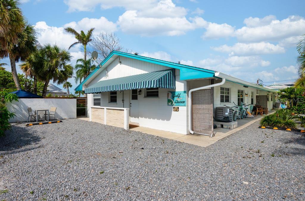 Image 9 of 83 For 107 Pine Avenue