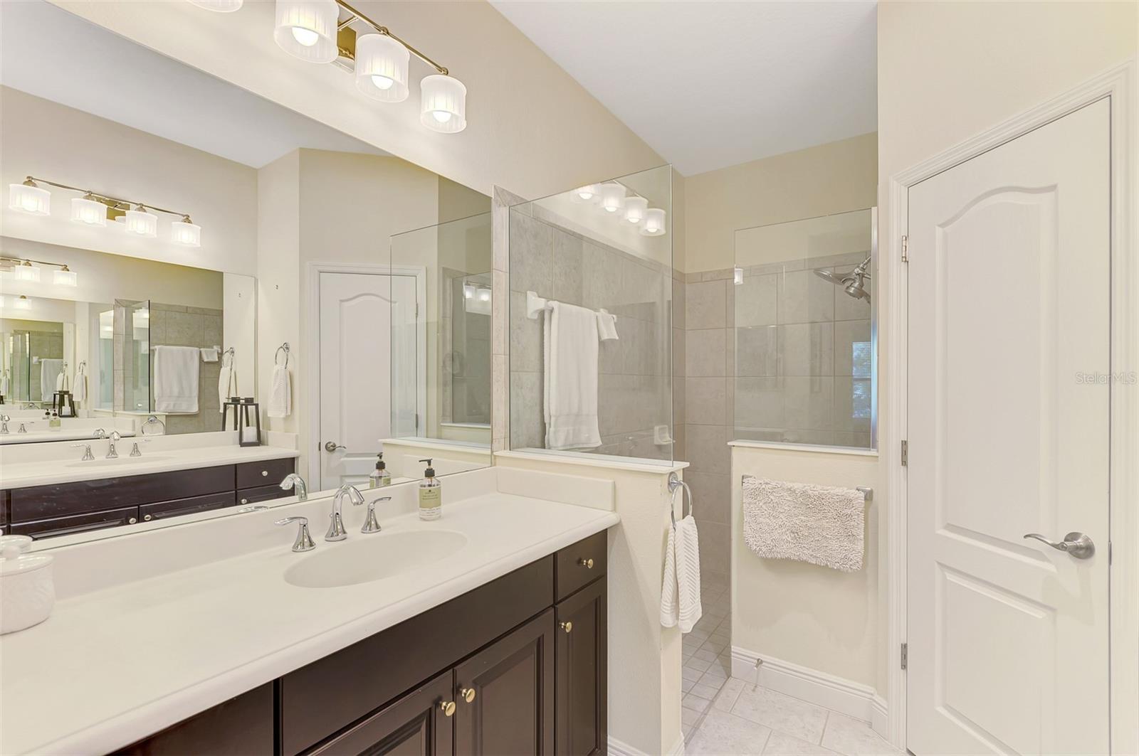 Image 17 of 32 For 1321 Backspin Drive