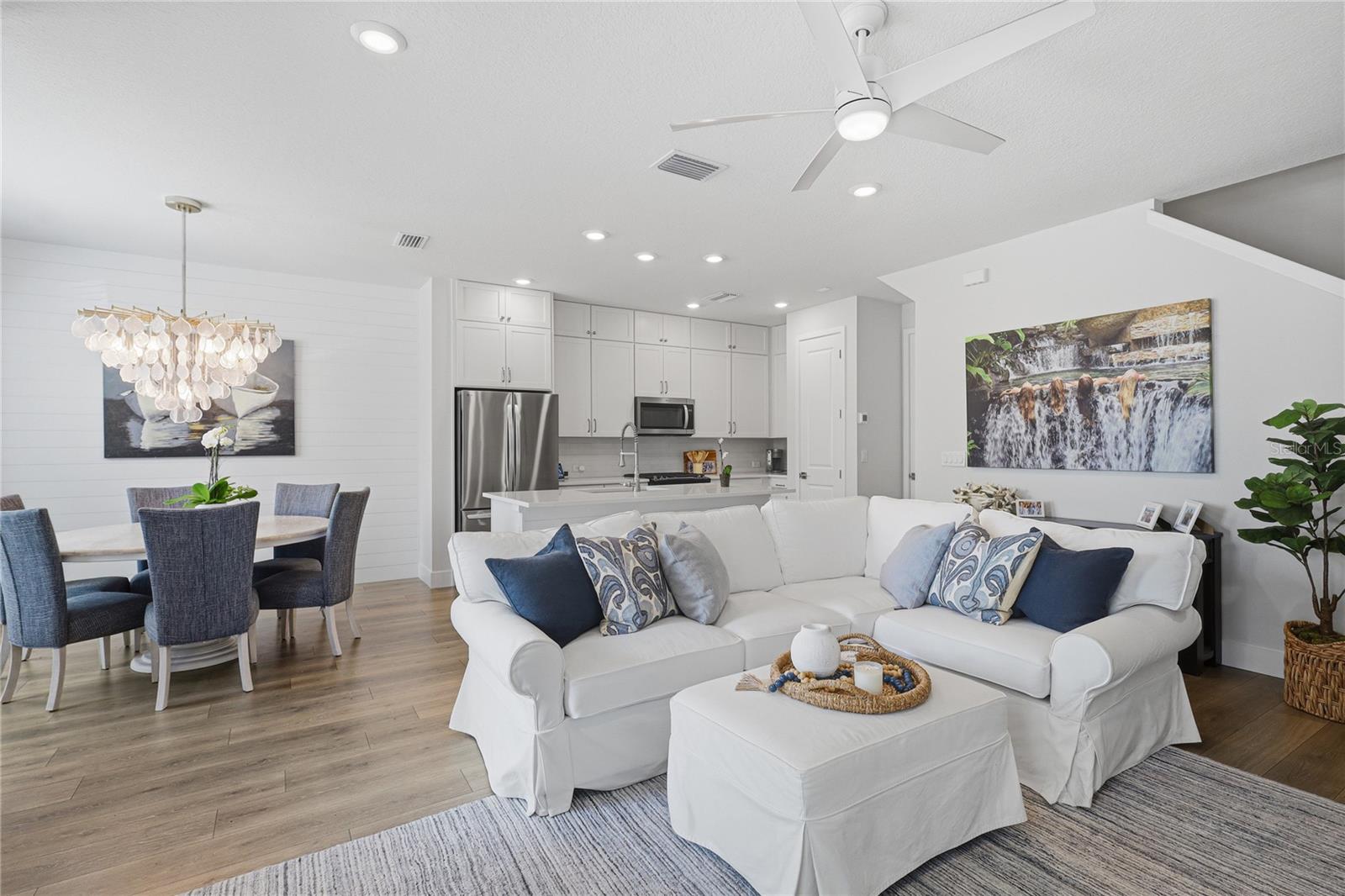 Image 3 of 49 For 7221 Sutton Lane