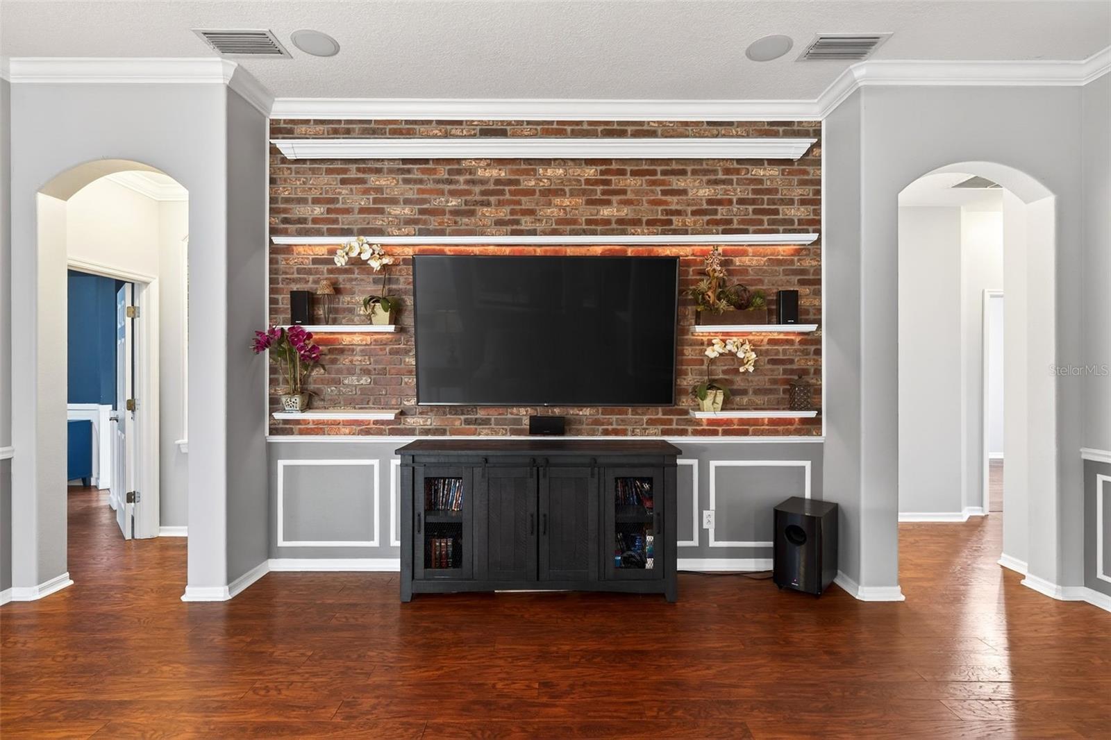 Image 15 of 59 For 4956 Creekside Trail