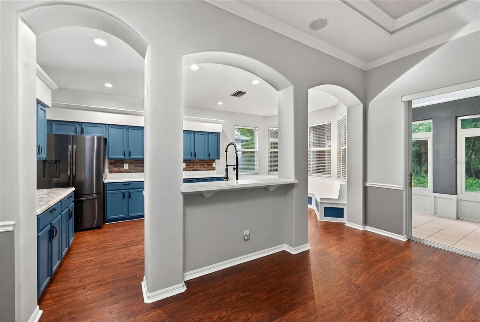 Image 17 of 59 For 4956 Creekside Trail