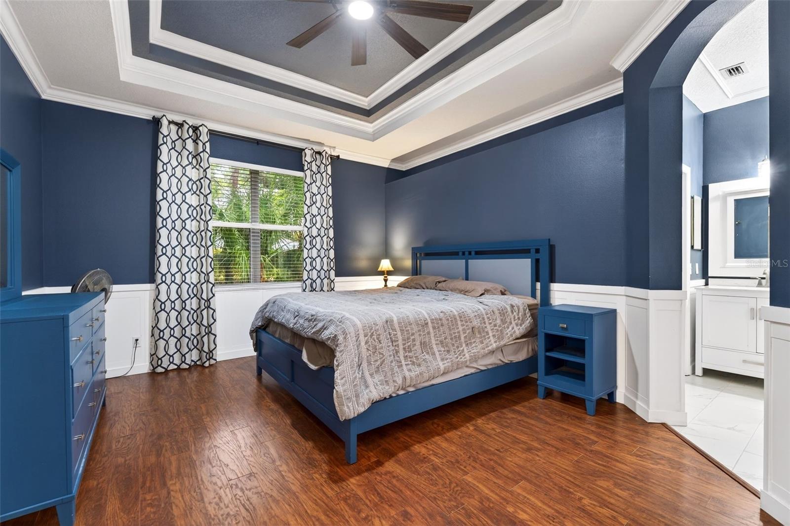 Image 33 of 59 For 4956 Creekside Trail