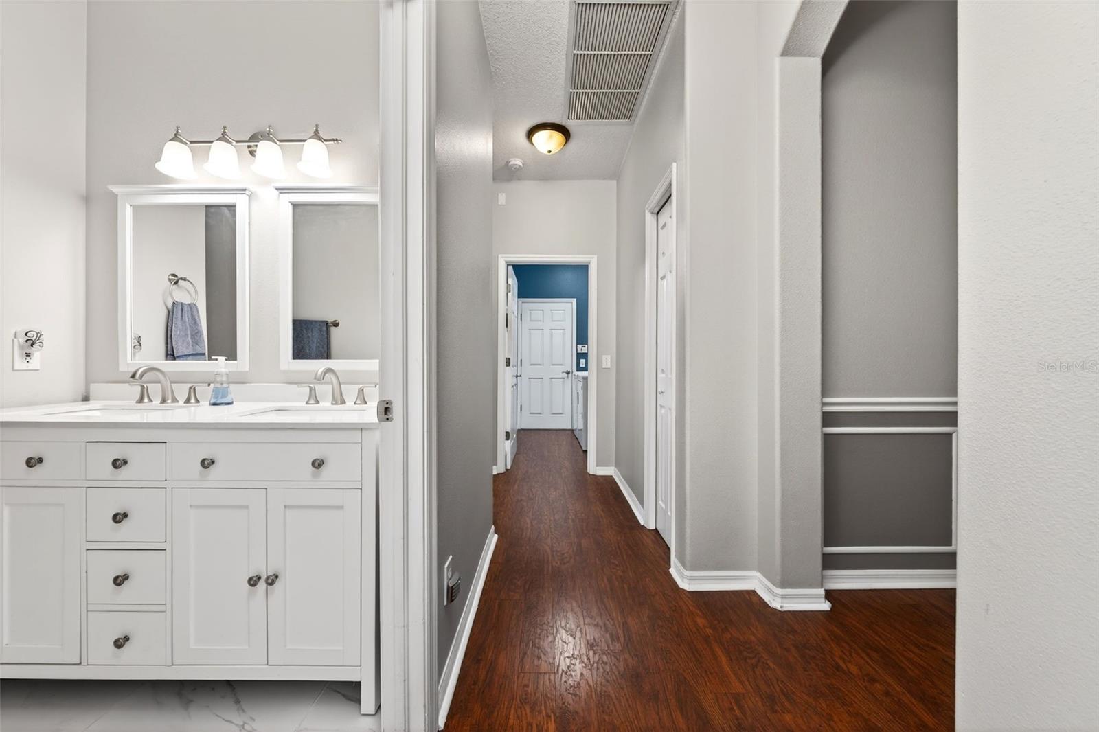 Image 41 of 59 For 4956 Creekside Trail