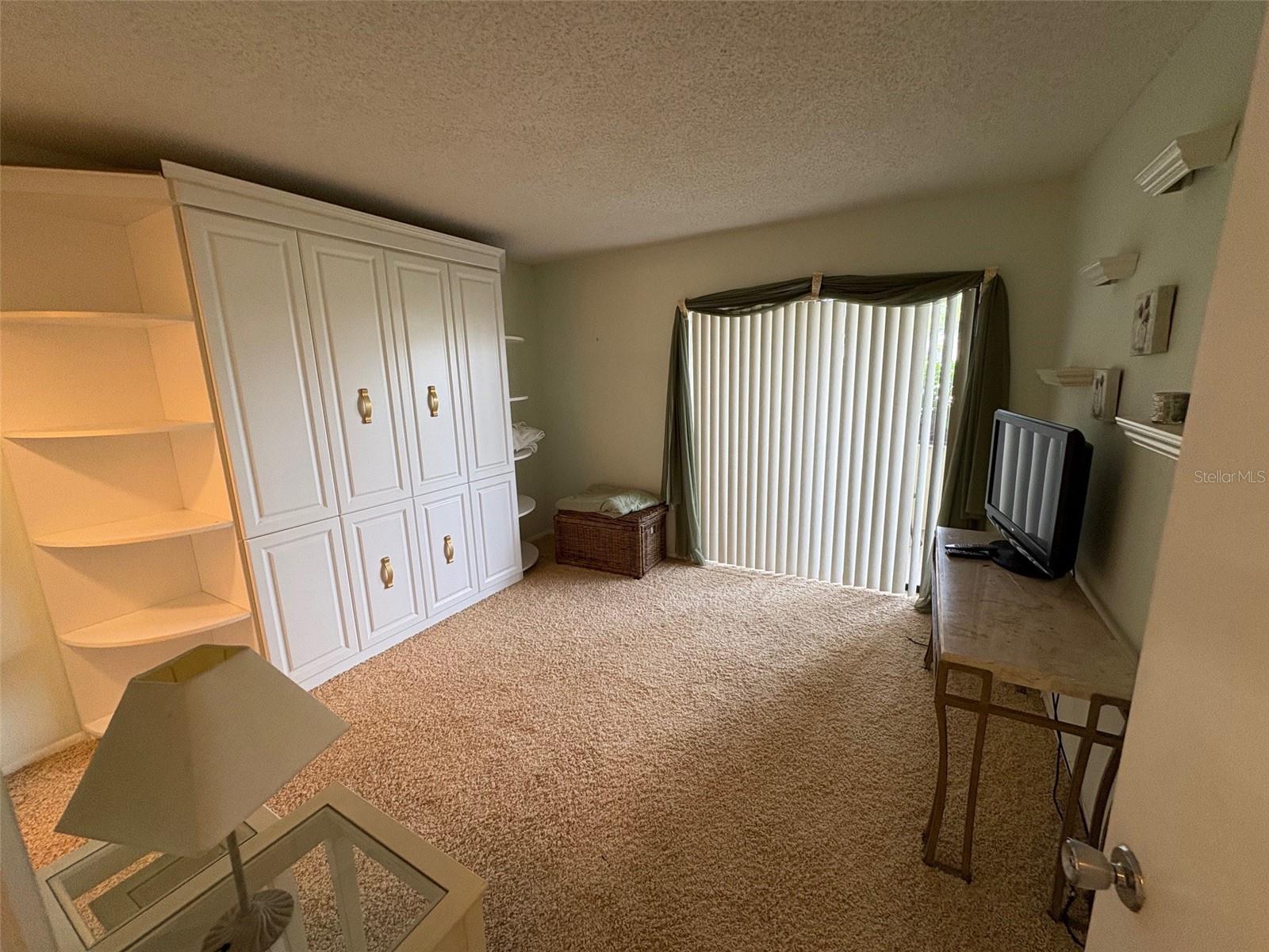 Image 28 of 52 For 6114 43rd Street W 104e