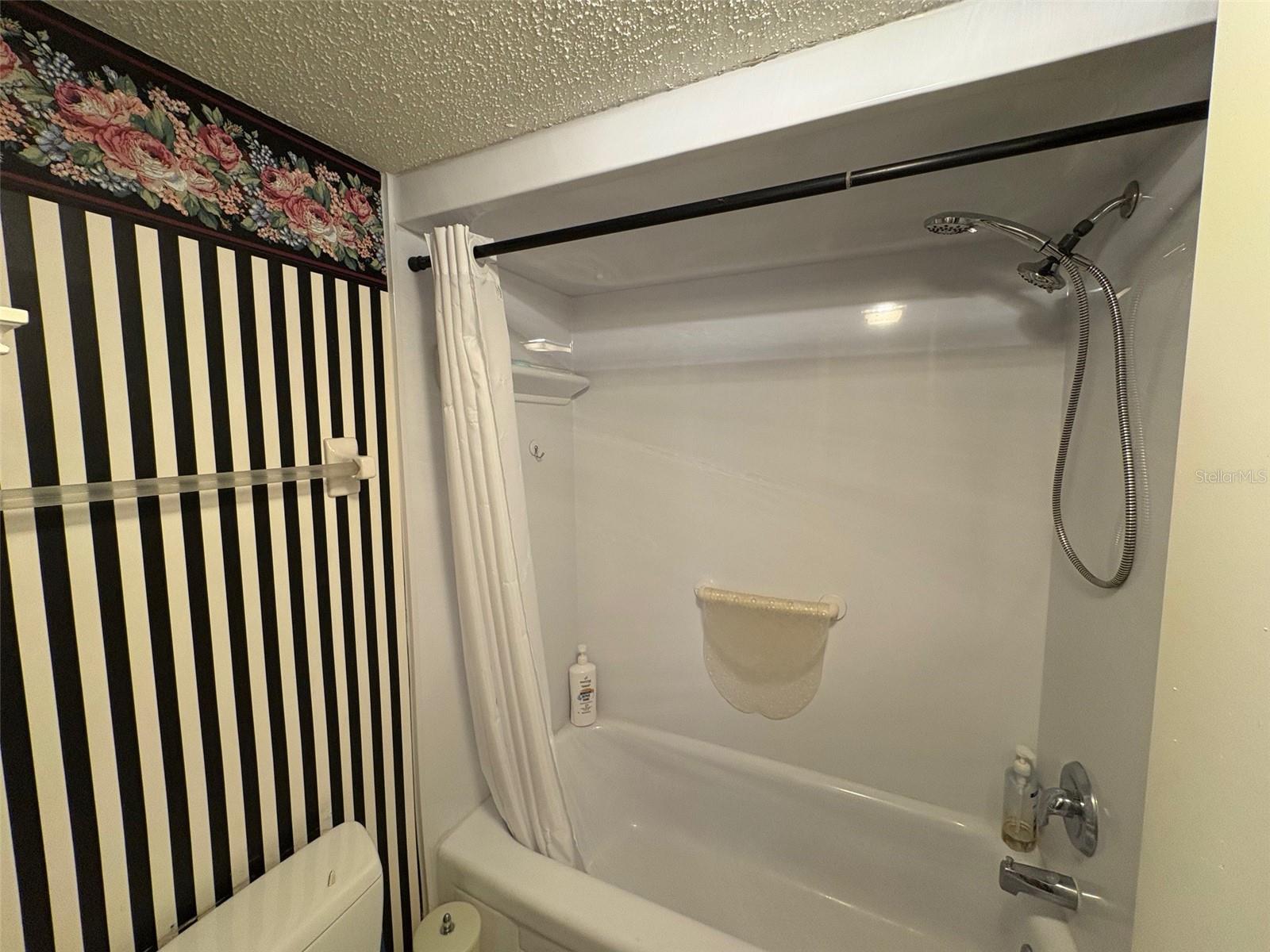 Image 42 of 52 For 6114 43rd Street W 104e