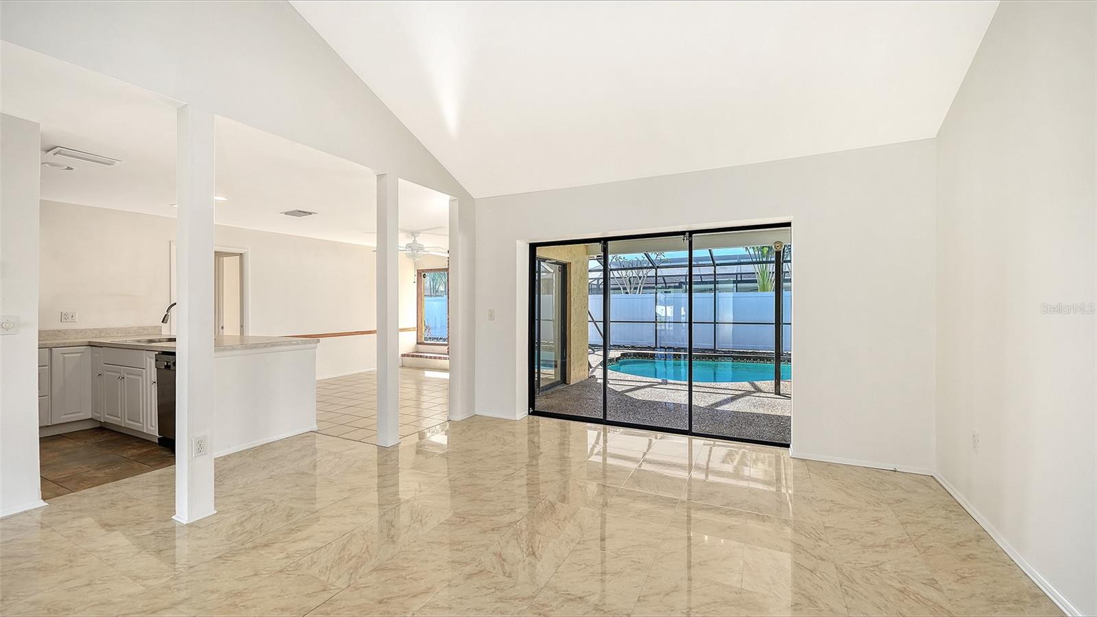 Image 6 of 35 For 1844 Oak View Drive