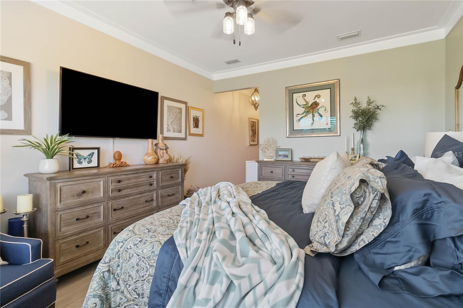 Image 14 of 27 For 7242 Hamilton Road