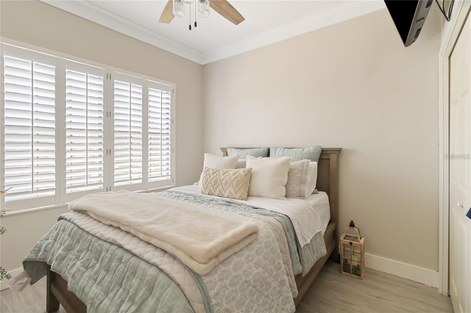 Image 18 of 27 For 7242 Hamilton Road