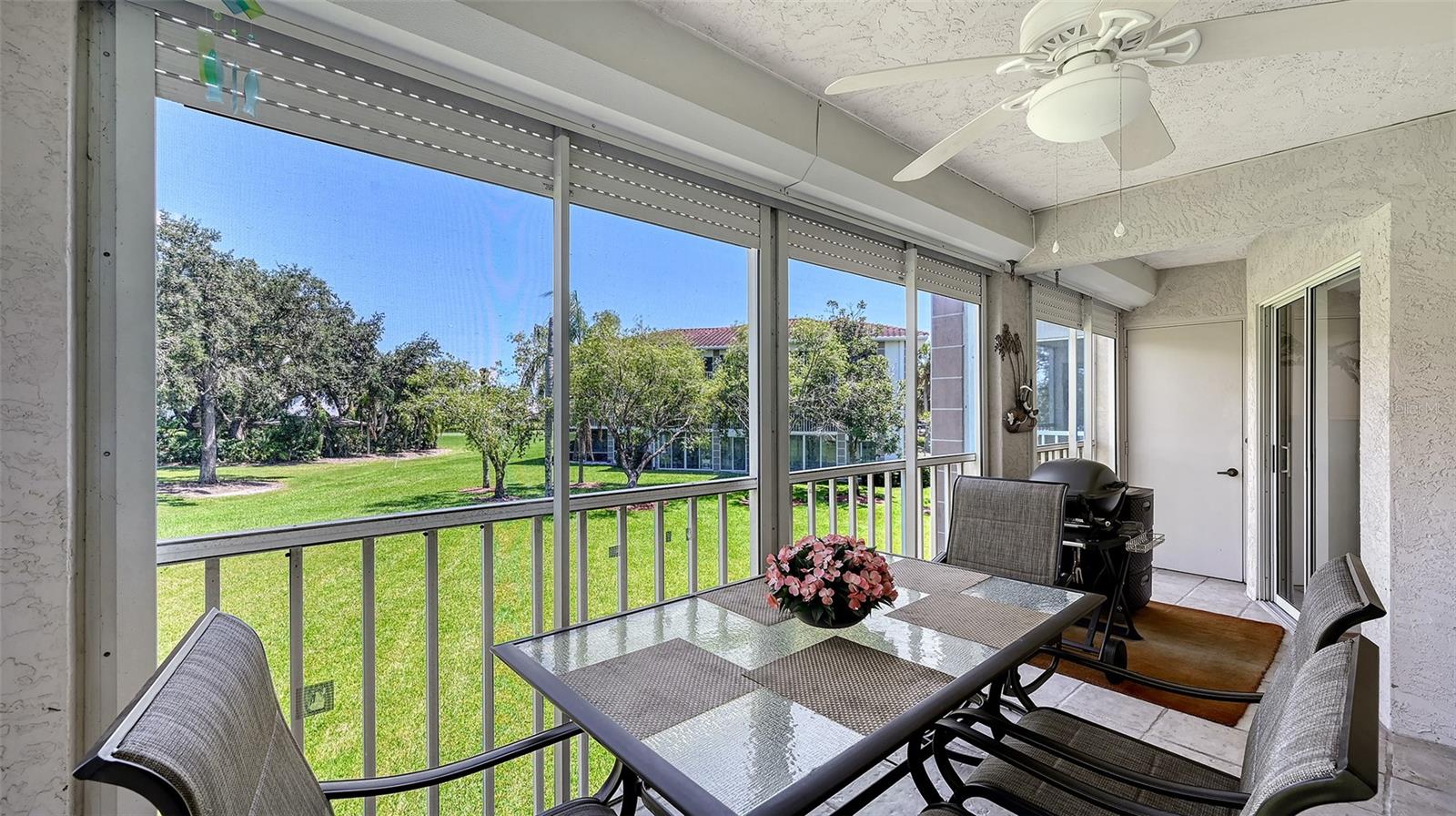 Image 14 of 47 For 6505 Stone River Road 209