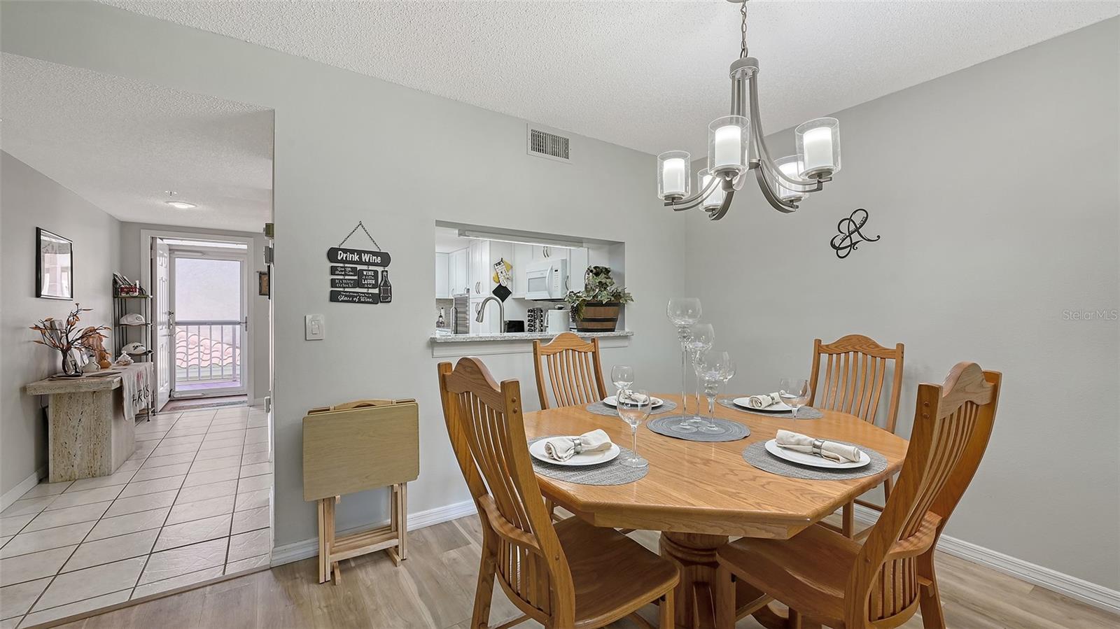 Image 9 of 47 For 6505 Stone River Road 209