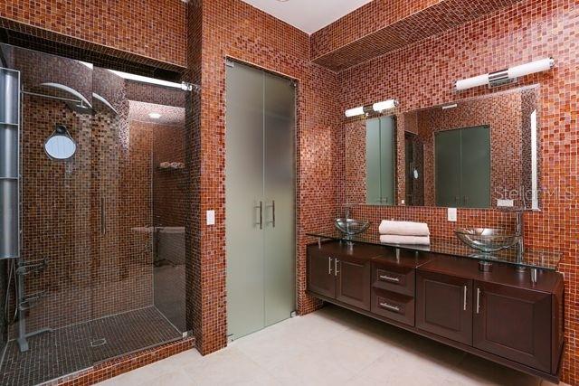 Image 11 of 14 For 5522 46th Court W