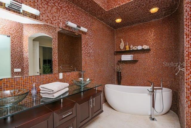 Image 12 of 14 For 5522 46th Court W