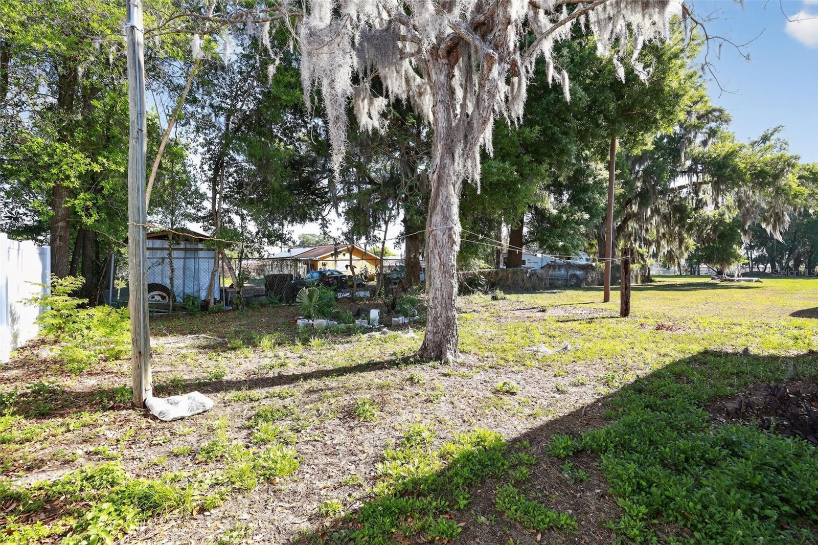 Image 32 of 33 For 2086 Martin Luther King Jr Boulevard