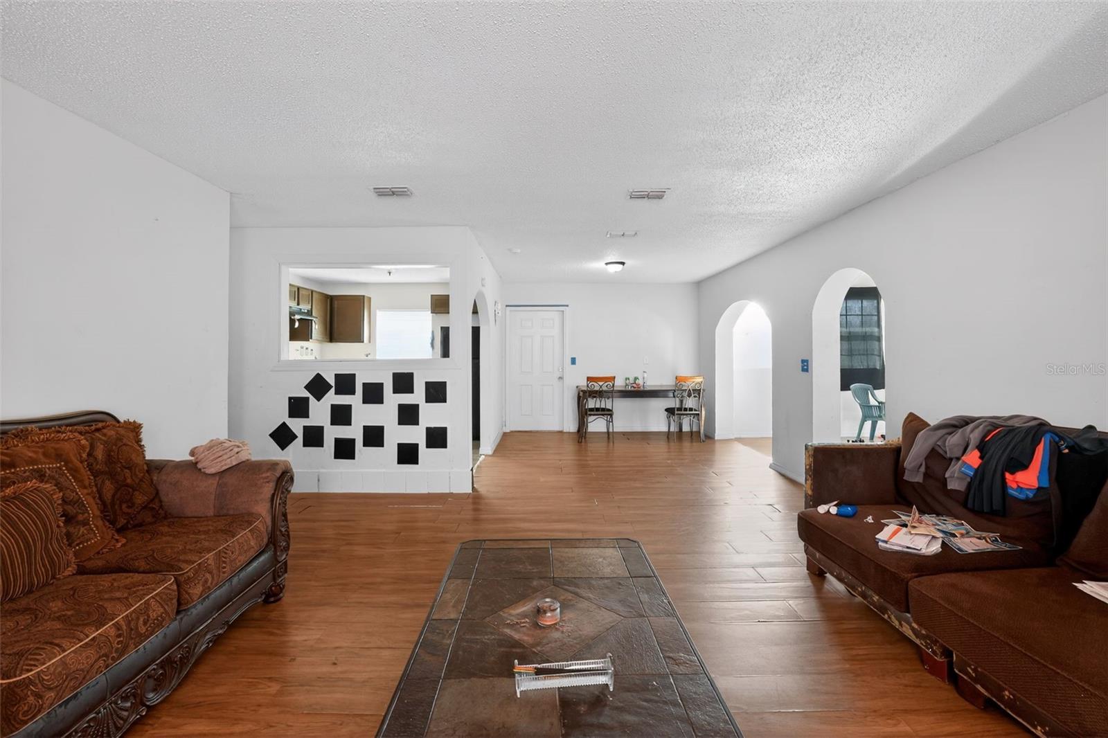 Image 6 of 33 For 2086 Martin Luther King Jr Boulevard